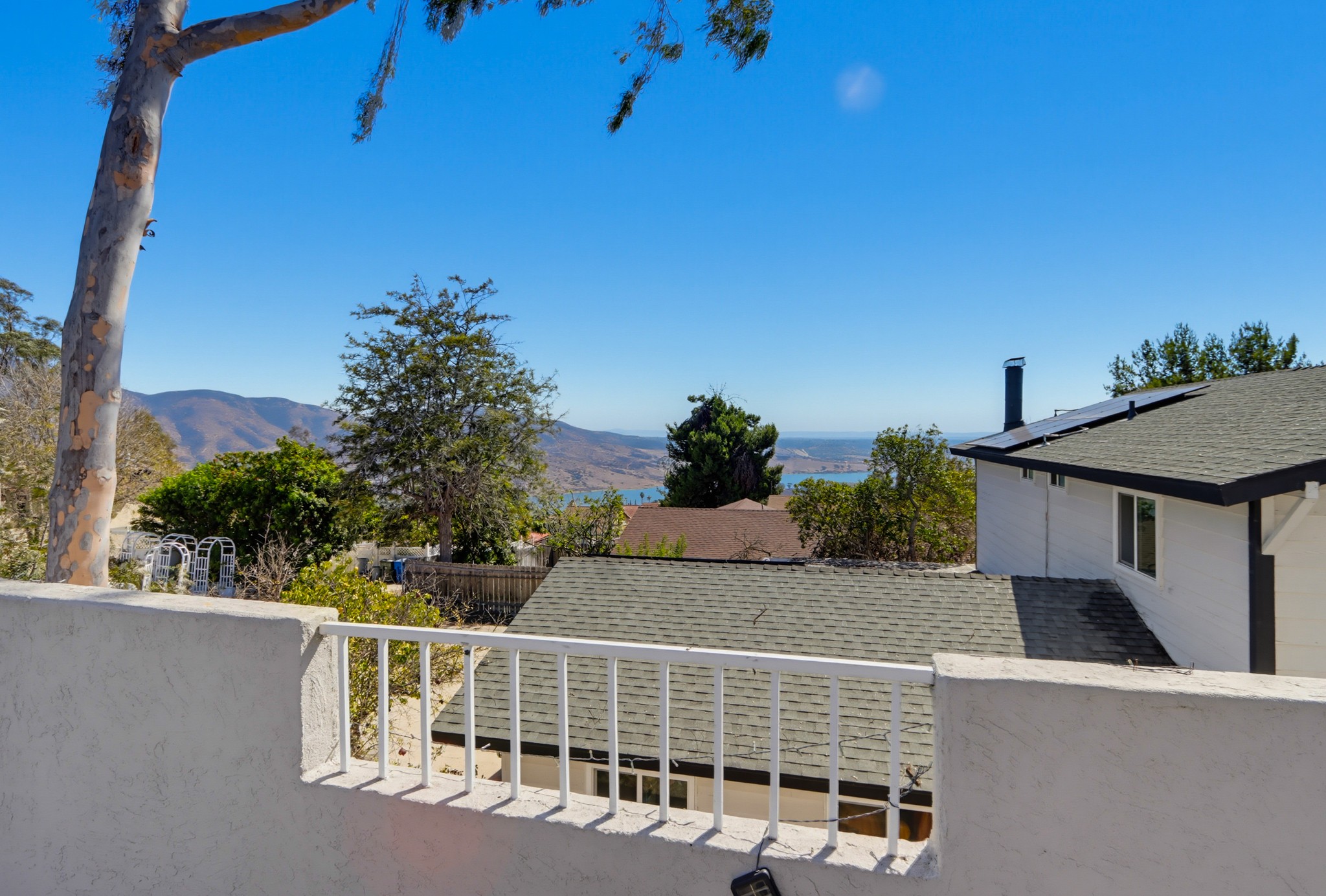 Virtual tour photo 32 of 55 for 9811 Eucalyptus St