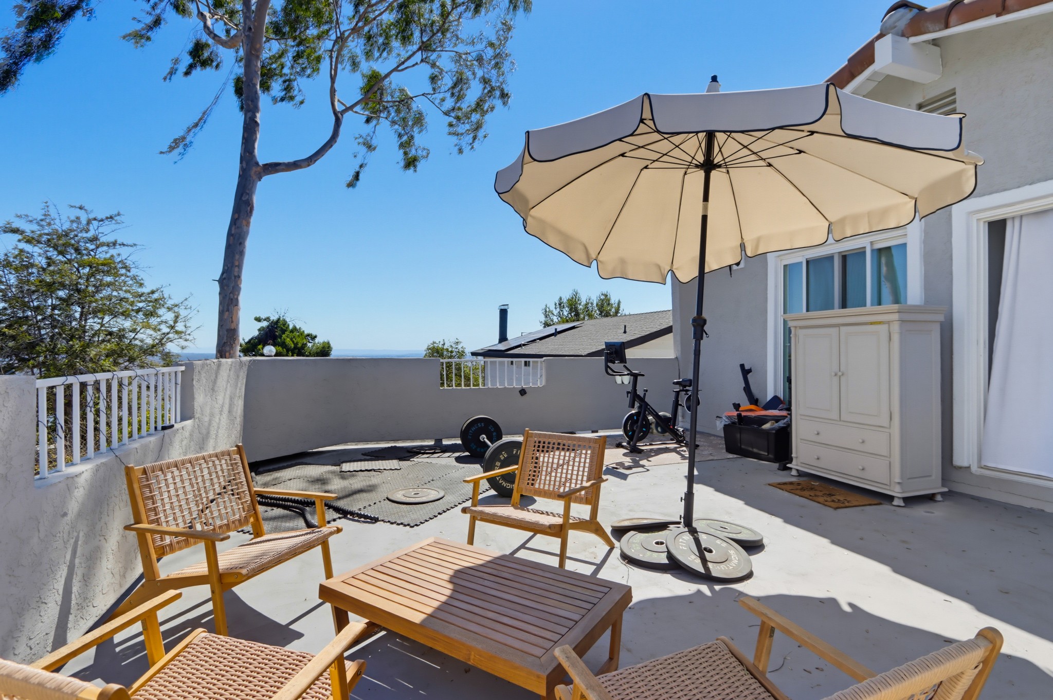 Virtual tour photo 33 of 55 for 9811 Eucalyptus St