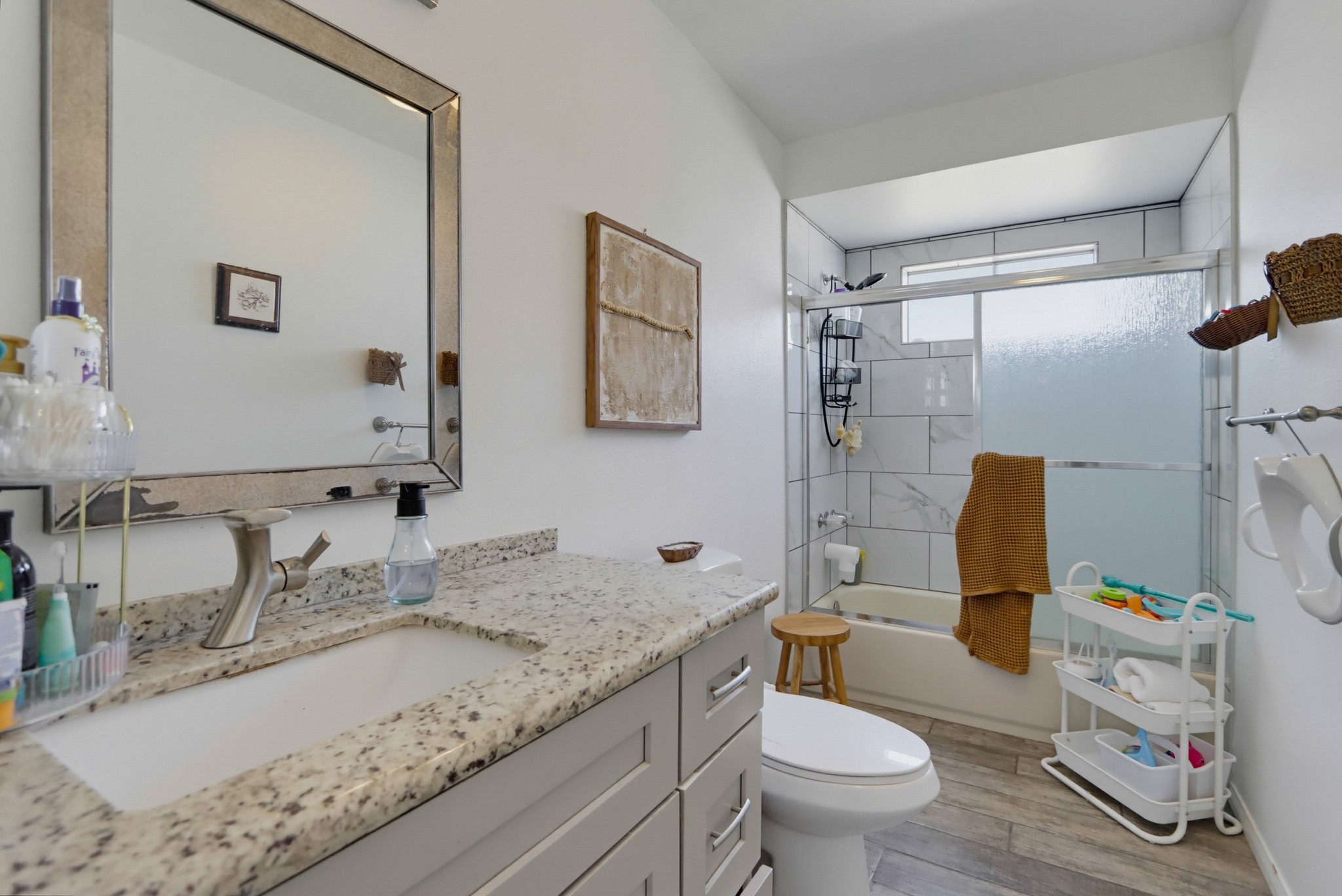 Virtual tour photo 46 of 55 for 9811 Eucalyptus St