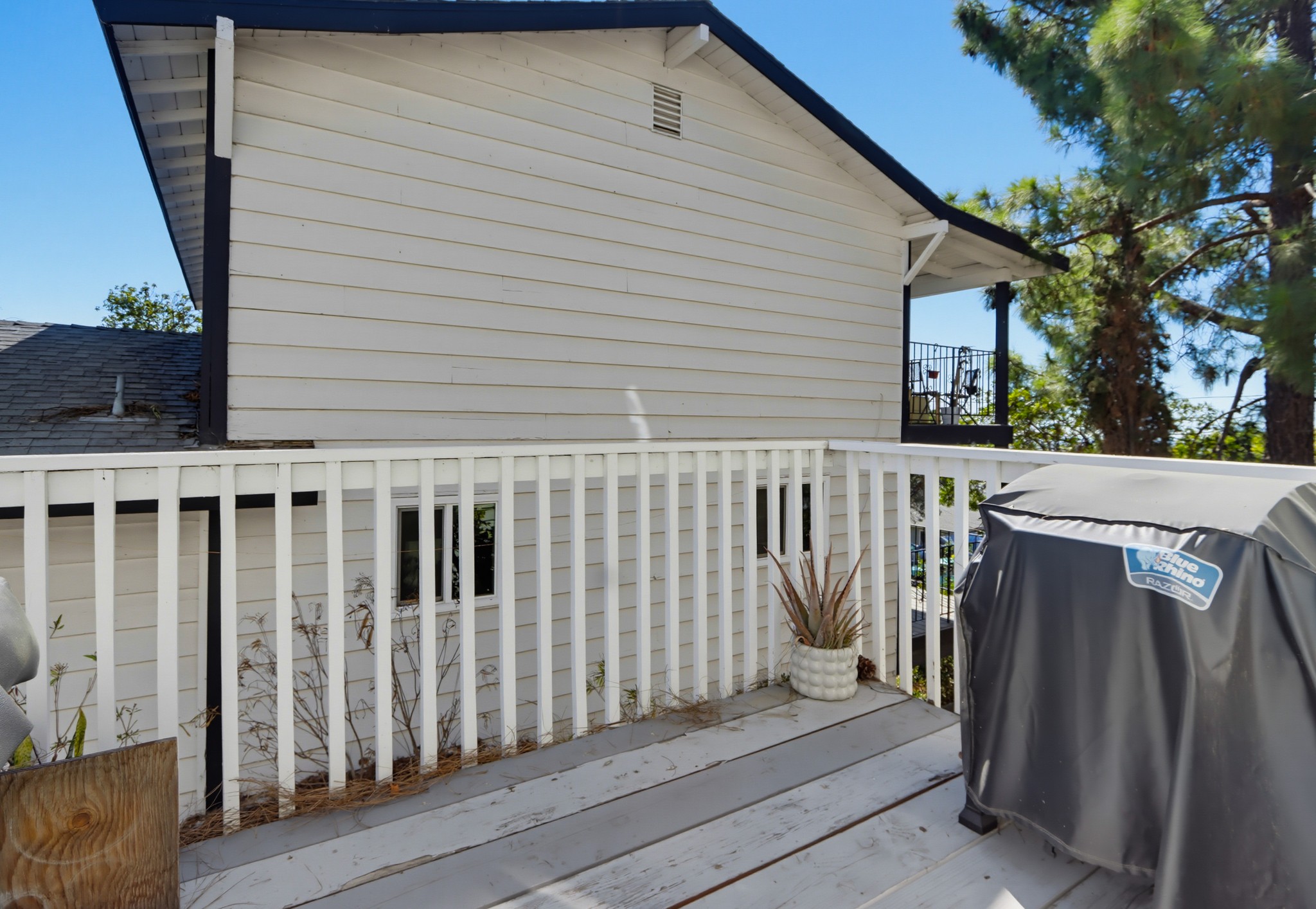 Virtual tour photo 47 of 55 for 9811 Eucalyptus St