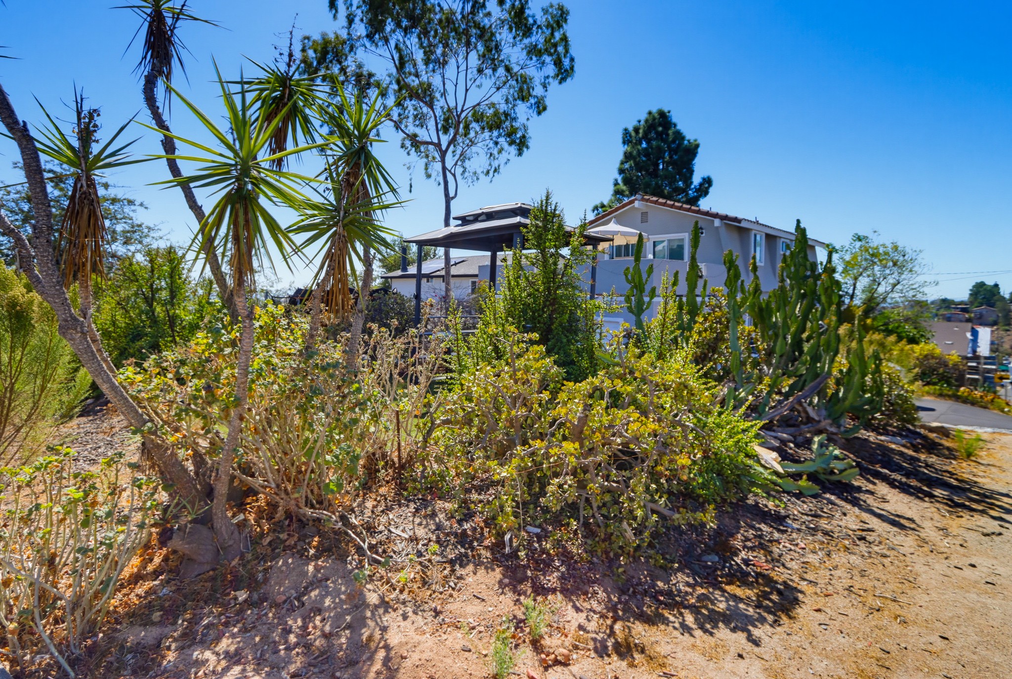 Virtual tour photo 54 of 55 for 9811 Eucalyptus St