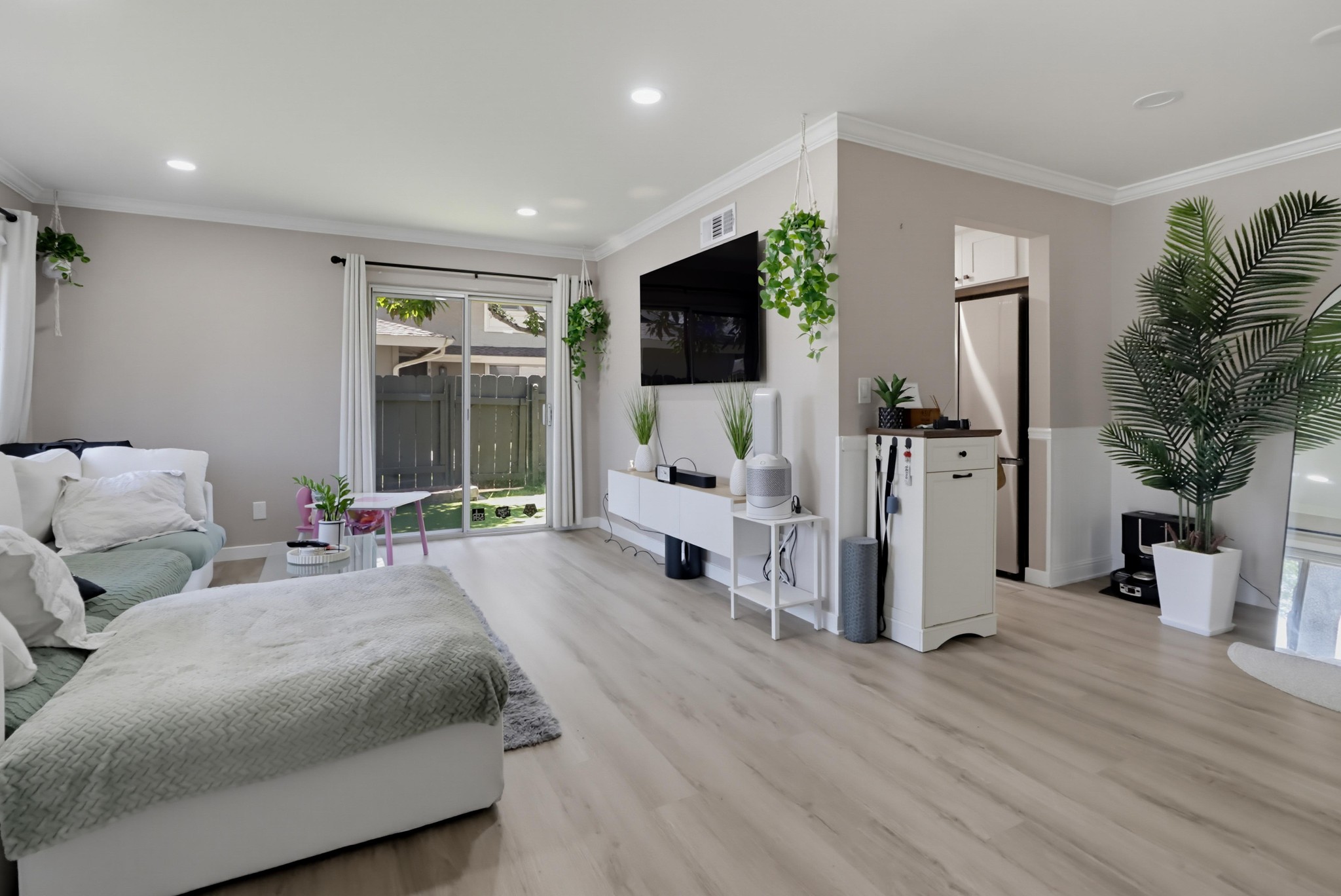 Virtual tour photo 6 of 32 for 983 Amistad Pl Unit A