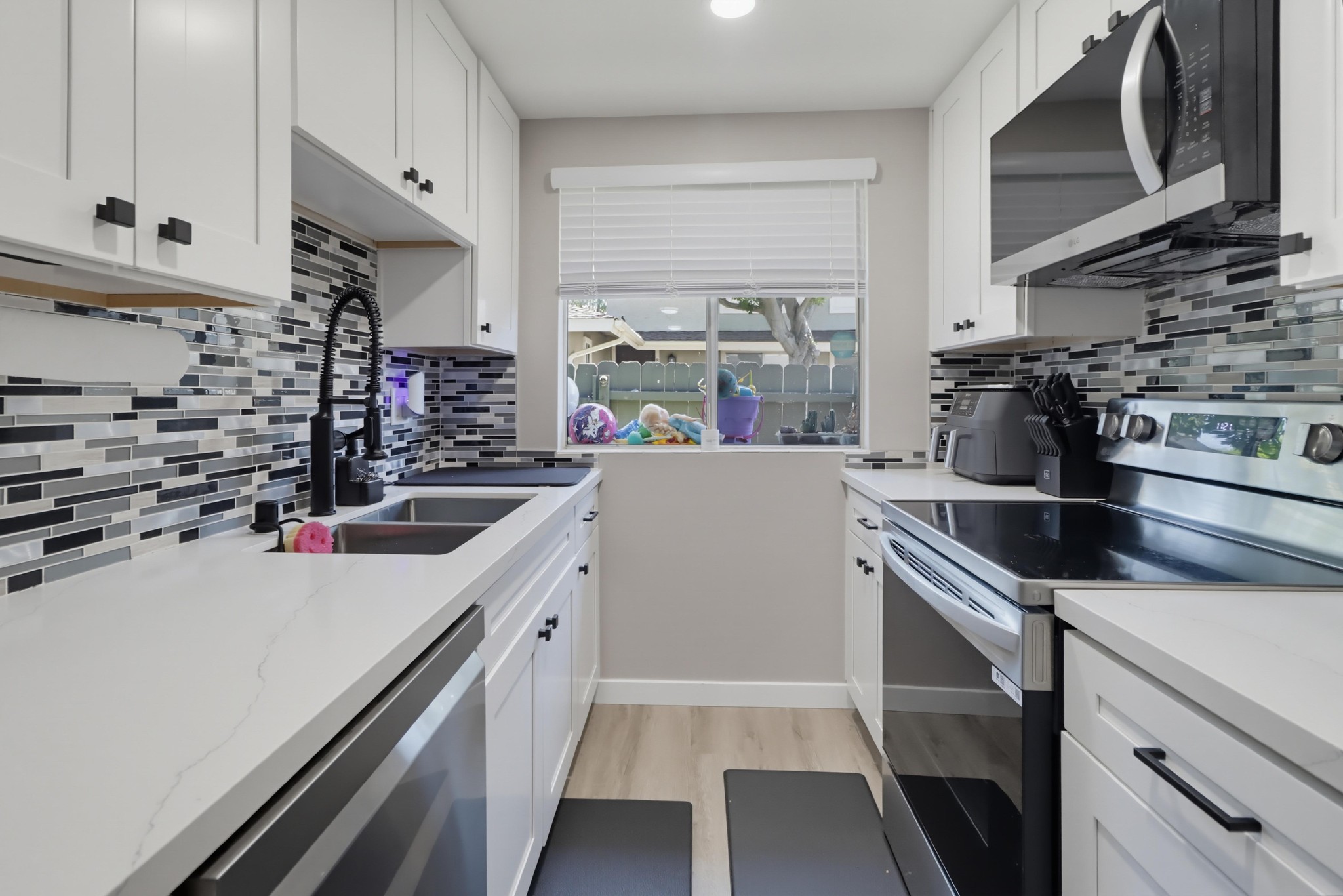 Virtual tour photo 14 of 32 for 983 Amistad Pl Unit A