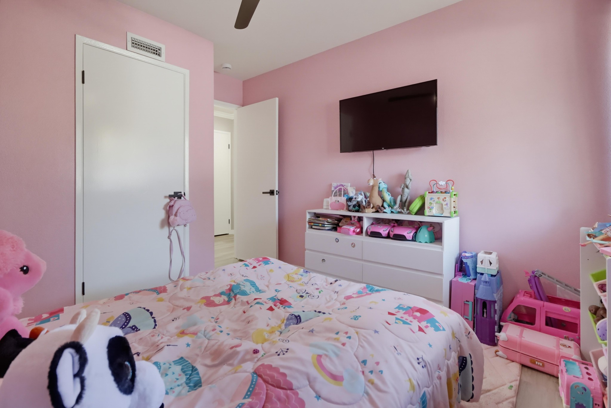 Virtual tour photo 21 of 32 for 983 Amistad Pl Unit A