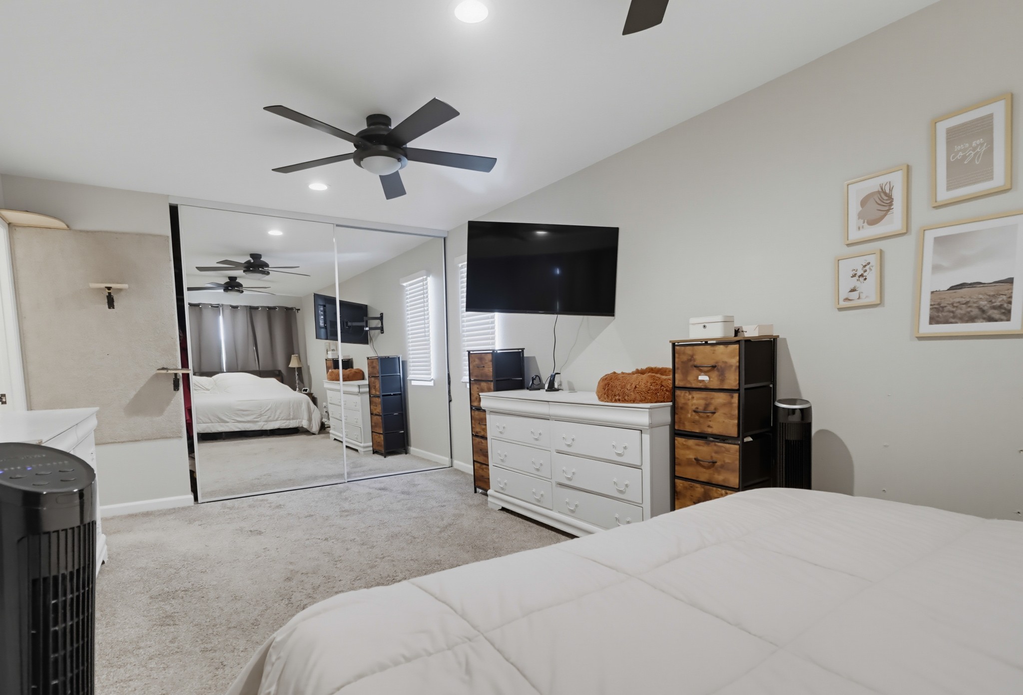 Virtual tour photo 25 of 40 for 9845 Caspi Gardens Dr