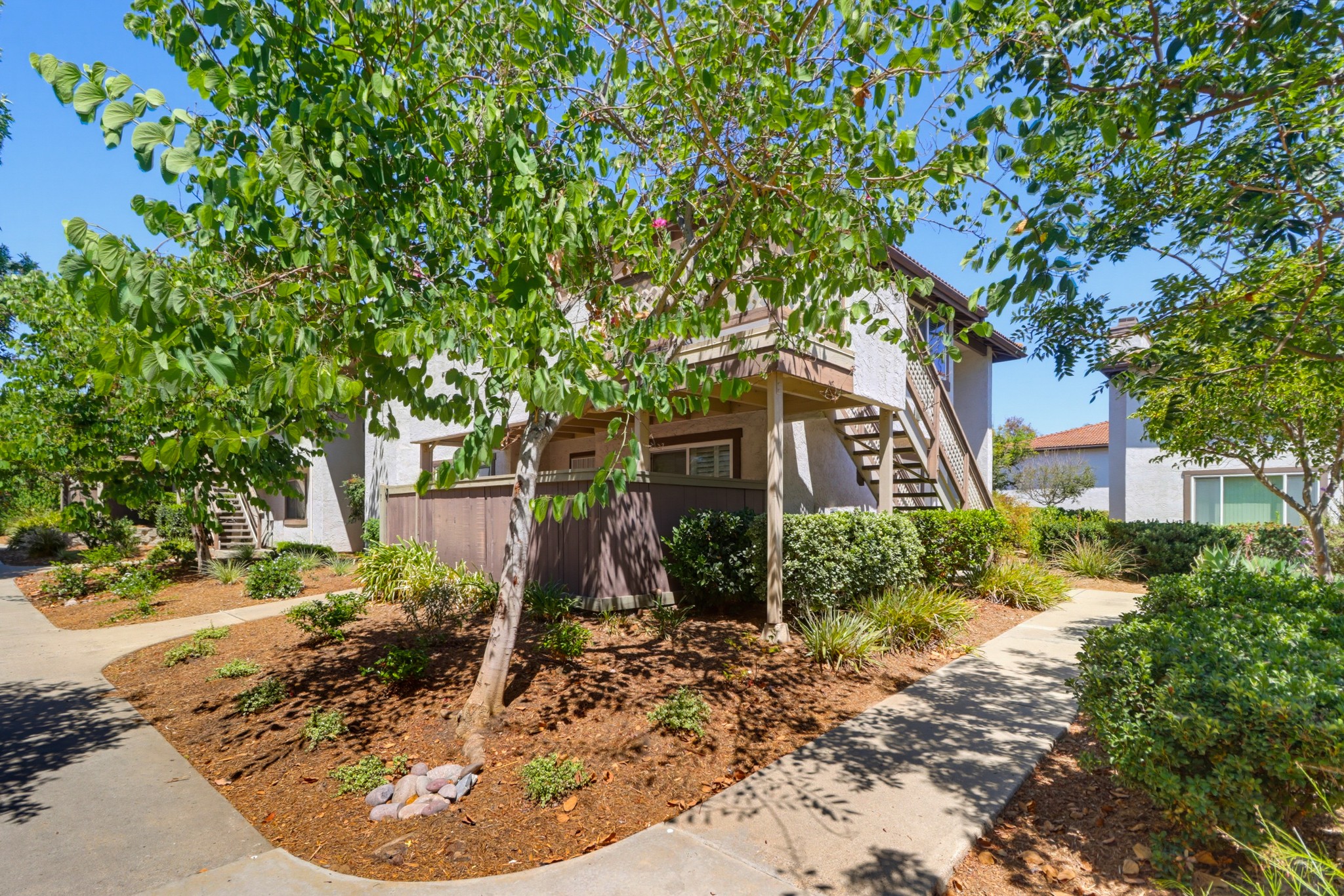 Virtual tour photo 38 of 40 for 9845 Caspi Gardens Dr