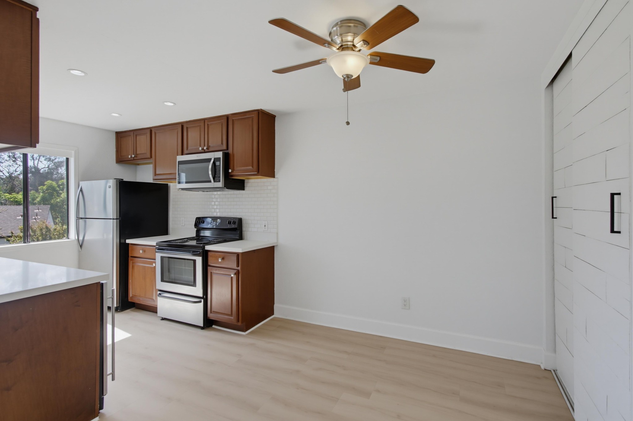 Virtual tour photo 10 of 32 for 9849 Caminito Marlock Apt 26