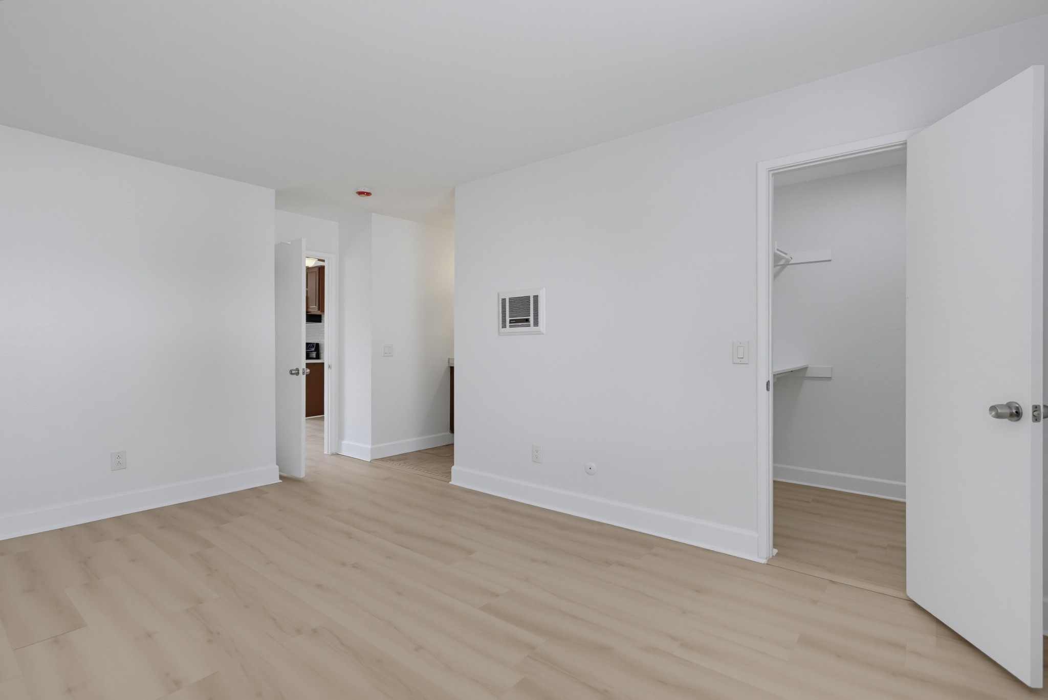Virtual tour photo 22 of 32 for 9849 Caminito Marlock Apt 26