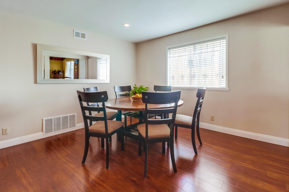 Virtual tour photo 22 of 61 for 986 Churrituck Dr