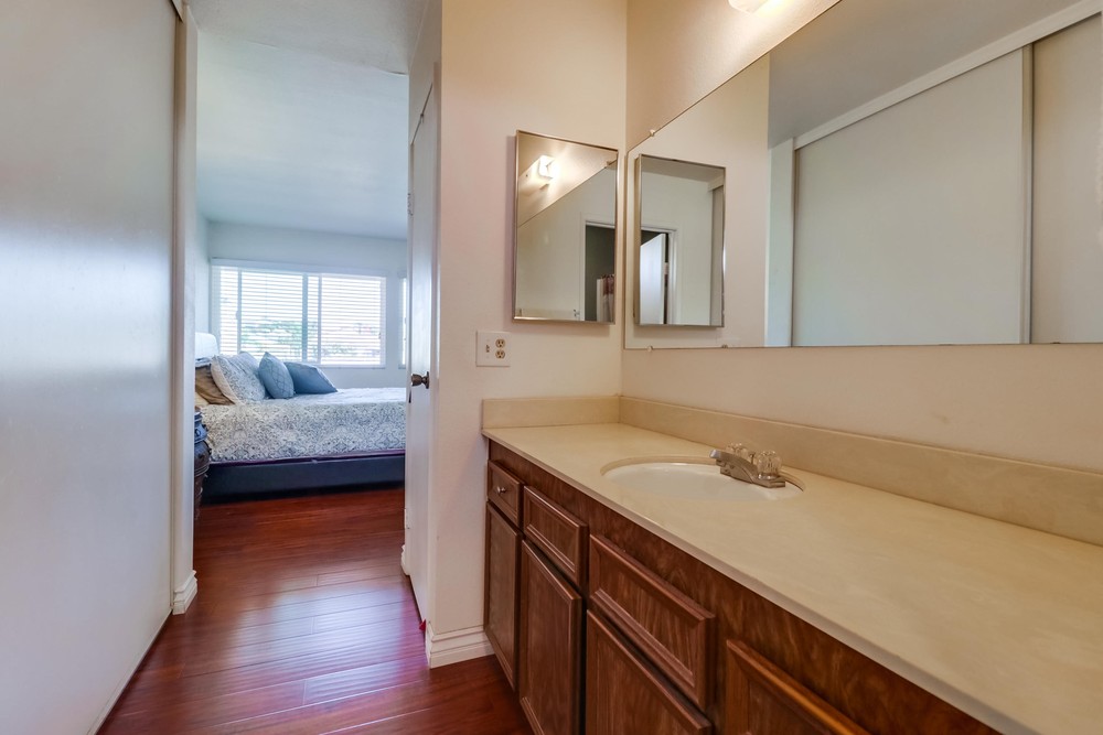 Virtual tour photo 37 of 61 for 986 Churrituck Dr