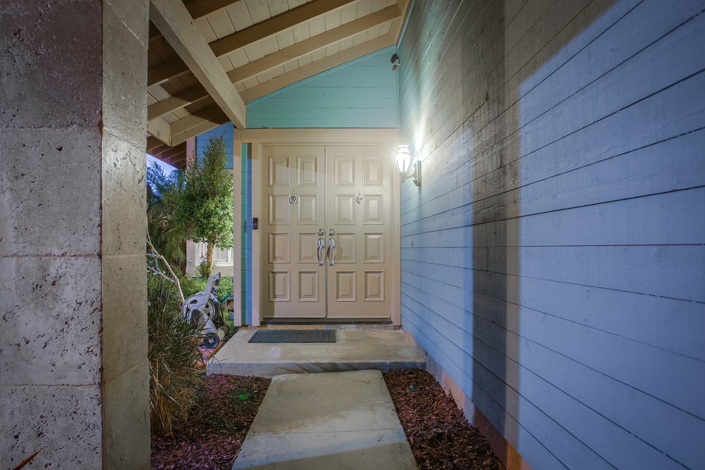 Virtual tour photo 5 of 99 for 9864 Saskatchewan Ave