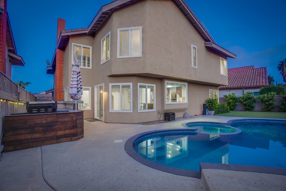 Virtual tour photo 8 of 99 for 9864 Saskatchewan Ave