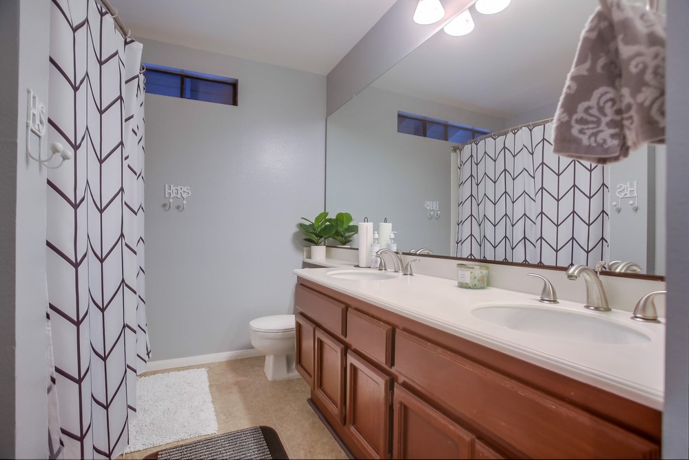 Virtual tour photo 70 of 99 for 9864 Saskatchewan Ave