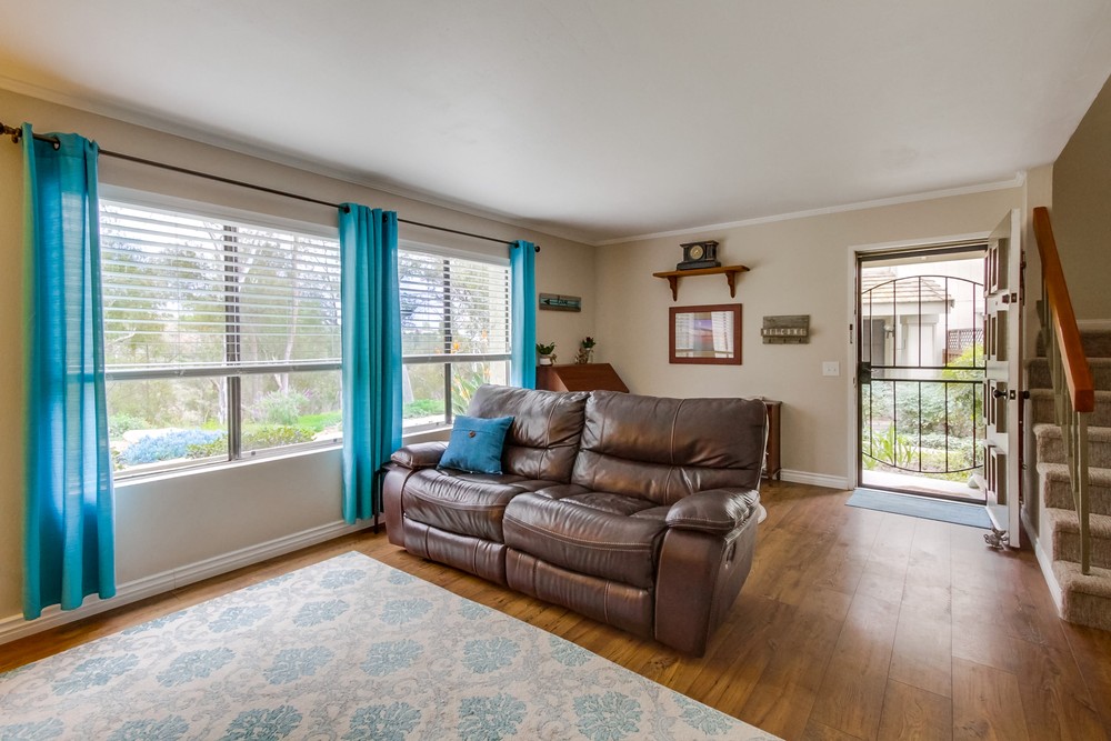 Virtual tour photo 8 of 38 for 9869 Park Crest Ln