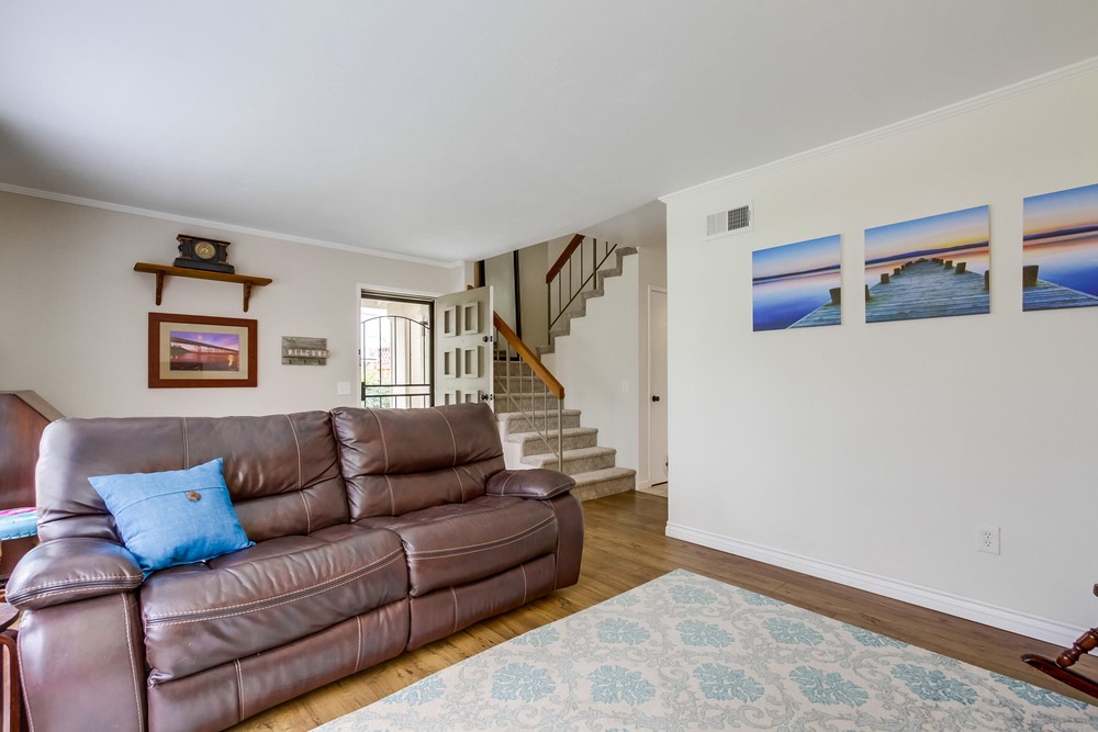 Virtual tour photo 10 of 38 for 9869 Park Crest Ln