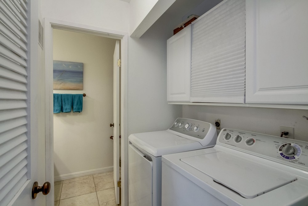 Virtual tour photo 29 of 38 for 9869 Park Crest Ln