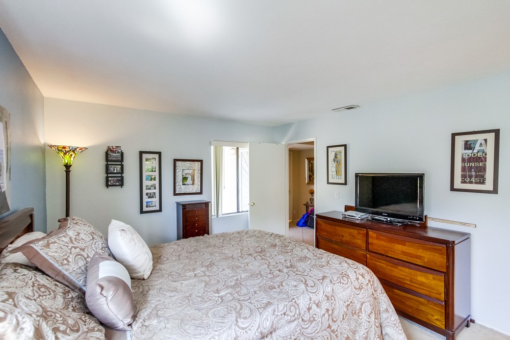 Virtual tour photo 15 of 28 for 9886 Scripps Westview Way #182
