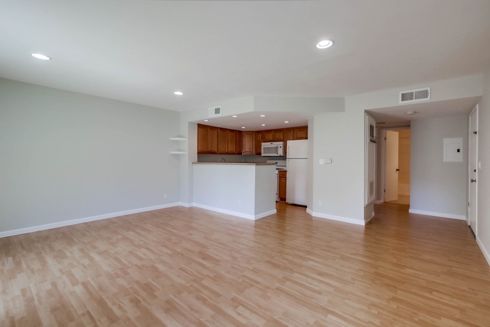 Virtual tour photo 7 of 24 for 9889 Scripps Westview Way UNIT 104