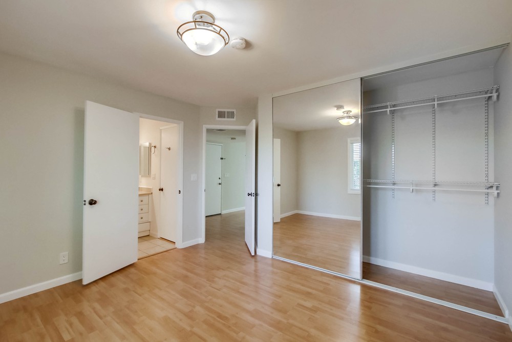 Virtual tour photo 16 of 24 for 9889 Scripps Westview Way UNIT 104