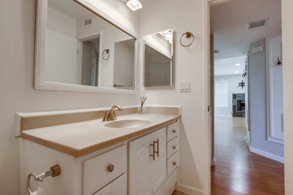 Virtual tour photo 19 of 24 for 9889 Scripps Westview Way UNIT 104