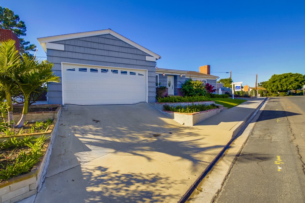 Virtual tour photo 3 of 53 for 990 Tarento Dr