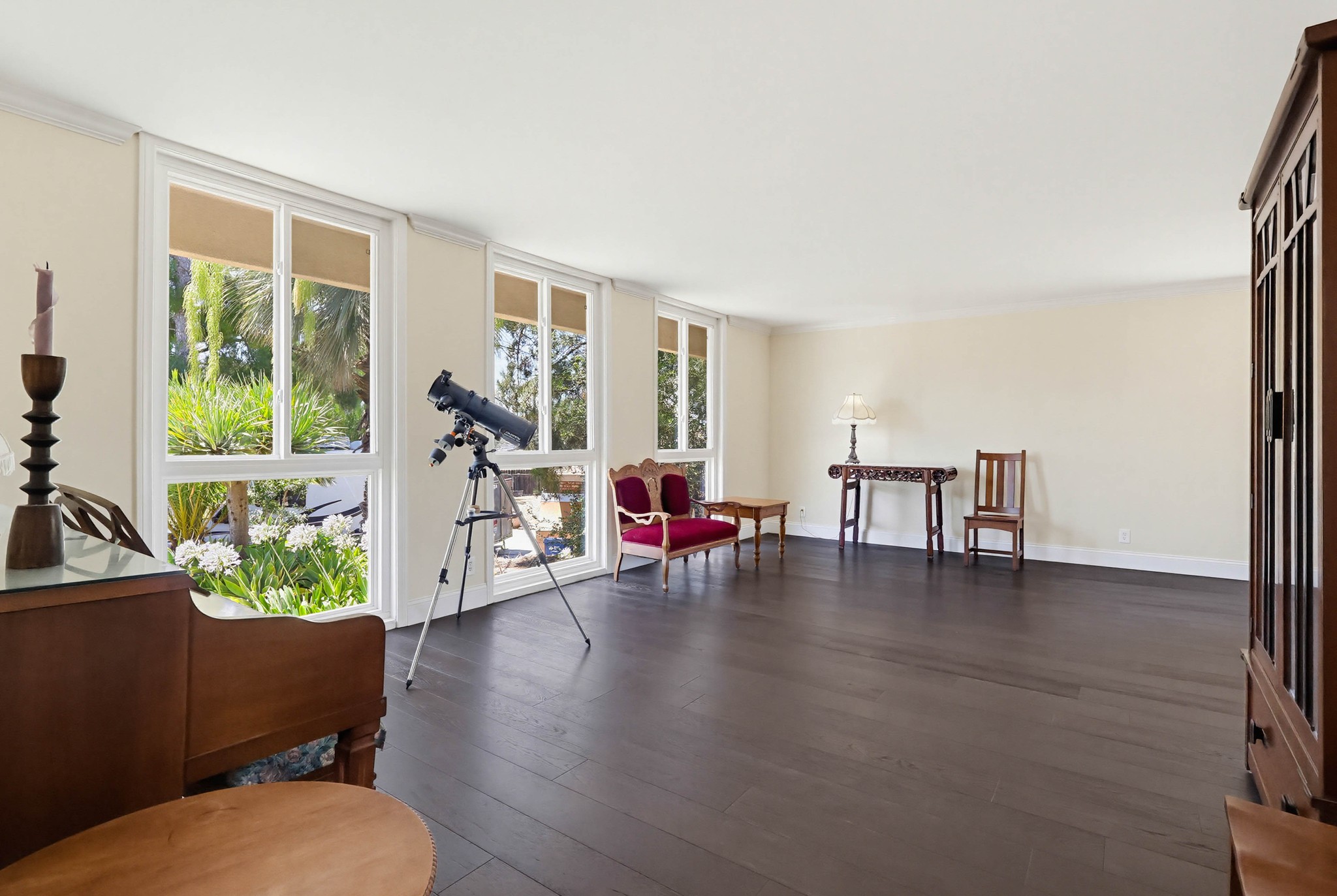 Virtual tour photo 13 of 115 for 991 Montgomery Ct