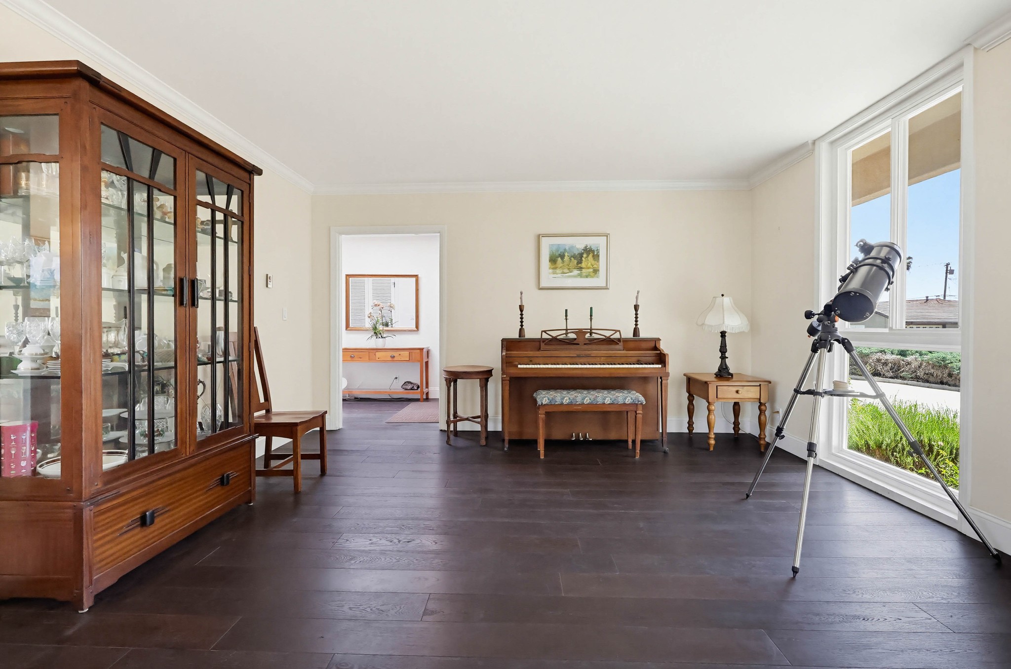 Virtual tour photo 16 of 115 for 991 Montgomery Ct