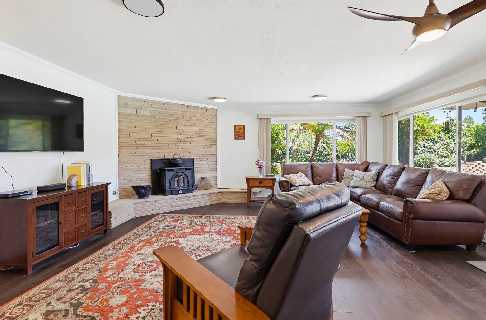 Virtual tour photo 24 of 115 for 991 Montgomery Ct