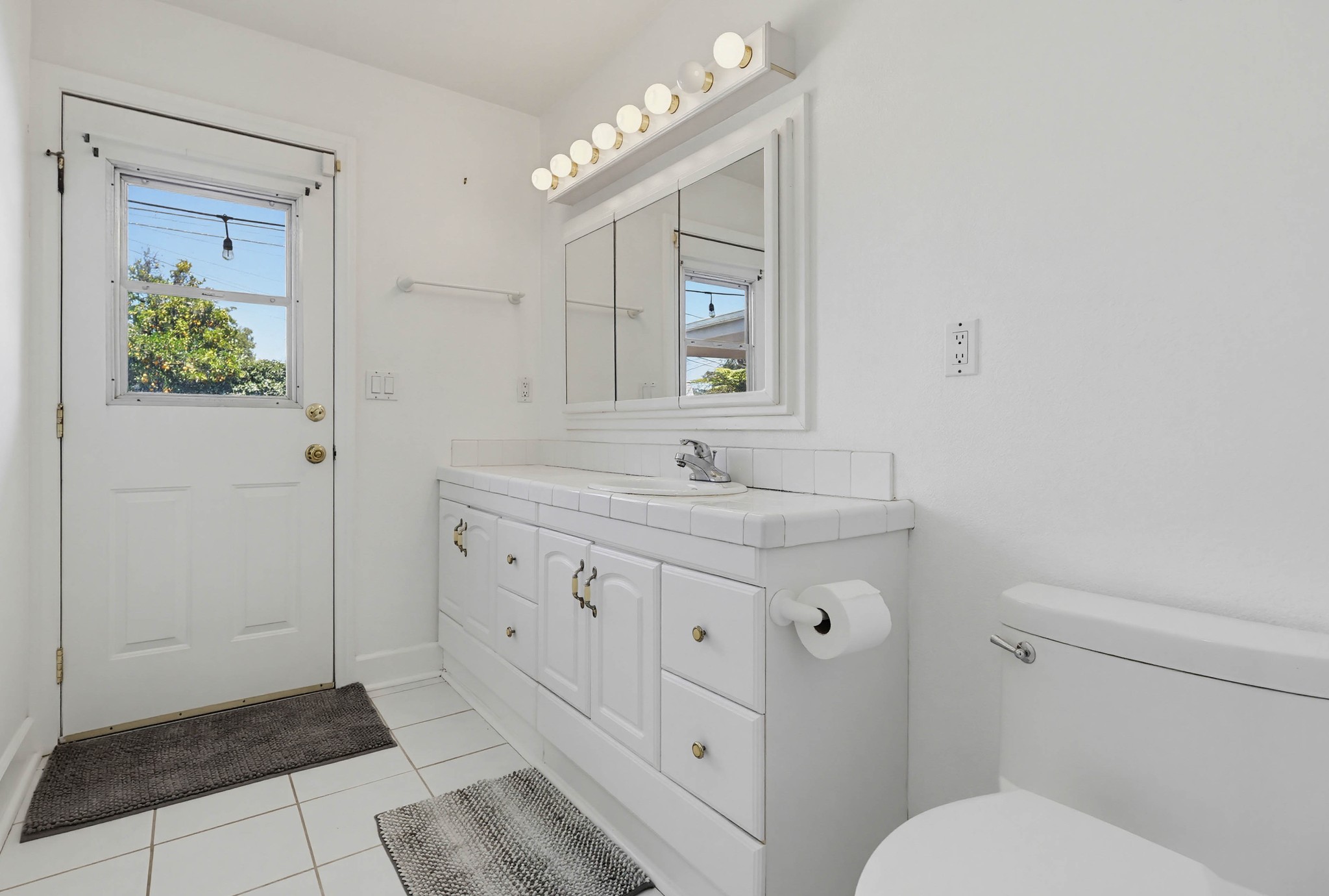 Virtual tour photo 54 of 115 for 991 Montgomery Ct