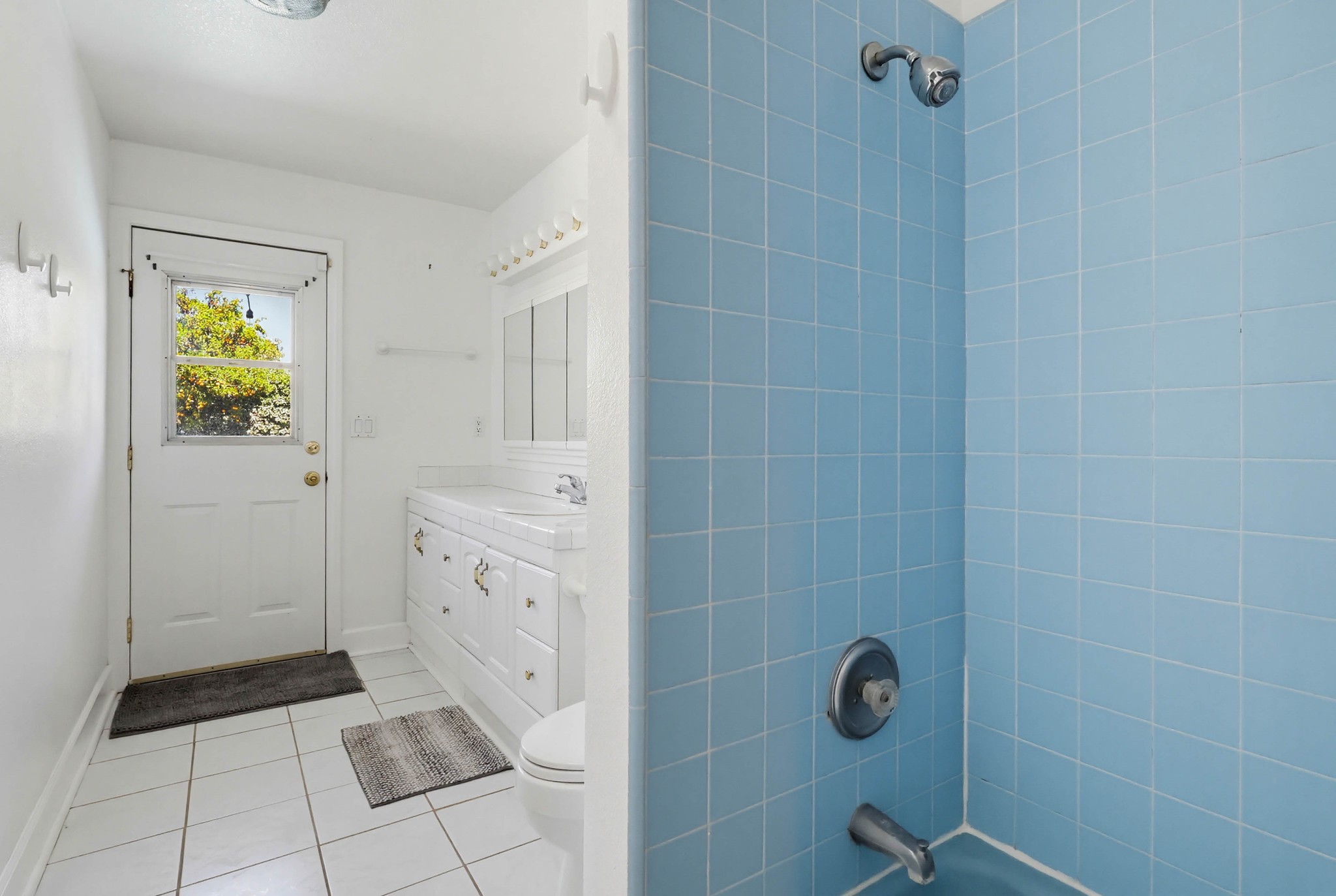 Virtual tour photo 55 of 115 for 991 Montgomery Ct