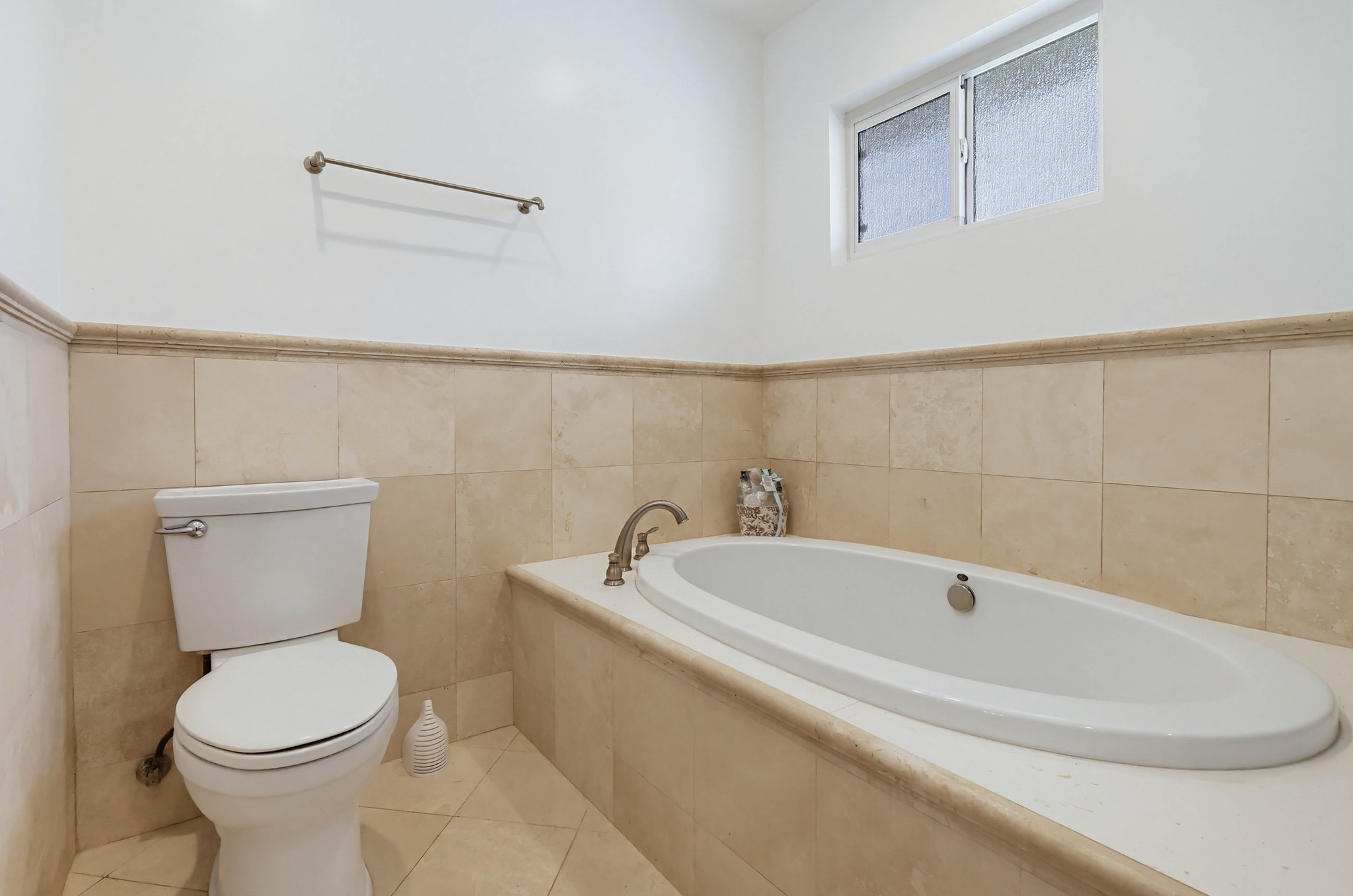 Virtual tour photo 74 of 115 for 991 Montgomery Ct