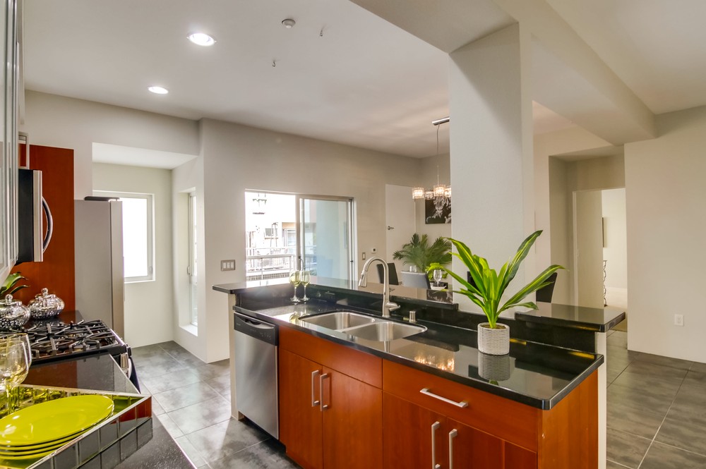 Virtual tour photo 16 of 49 for 991 Sigsbee St