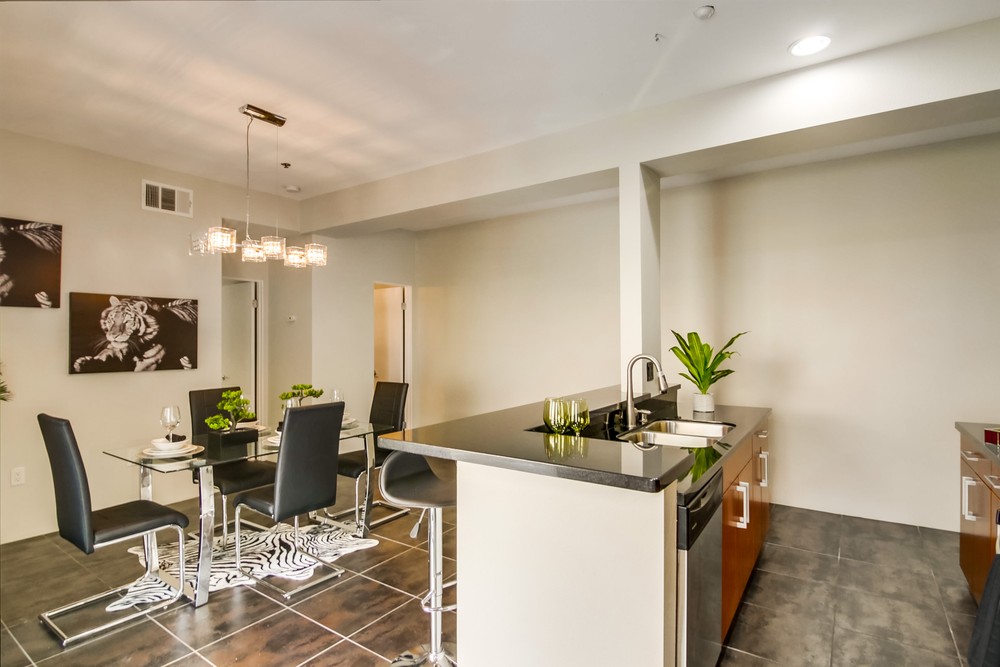 Virtual tour photo 17 of 49 for 991 Sigsbee St