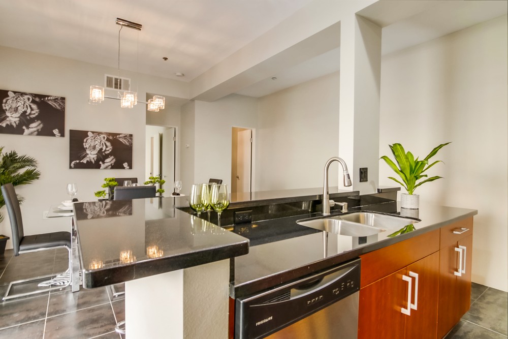 Virtual tour photo 18 of 49 for 991 Sigsbee St