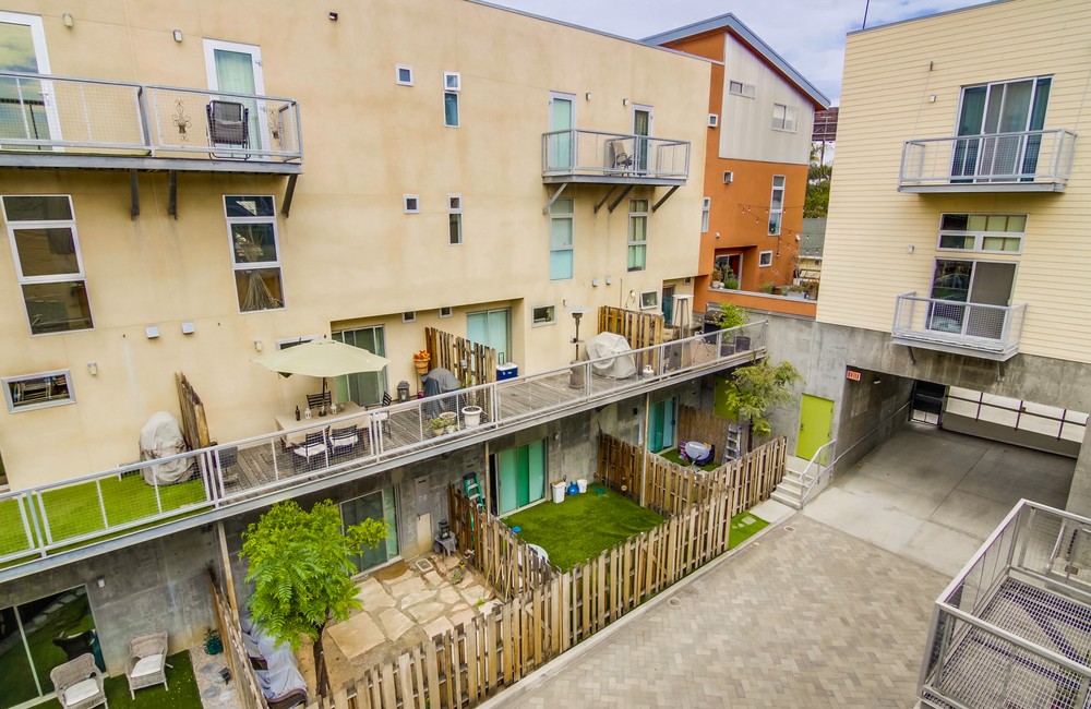 Virtual tour photo 24 of 49 for 991 Sigsbee St