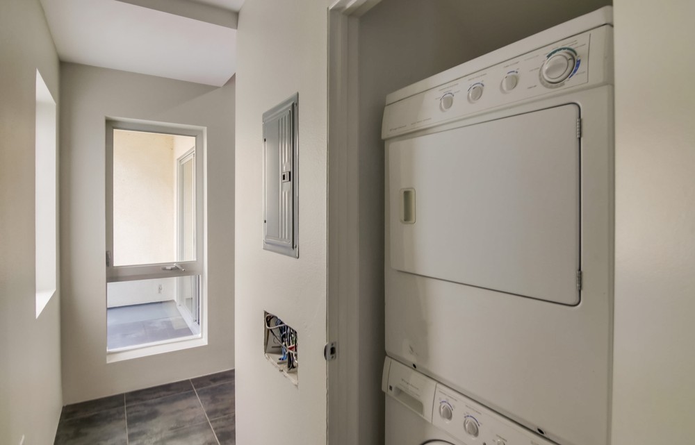 Virtual tour photo 47 of 49 for 991 Sigsbee St
