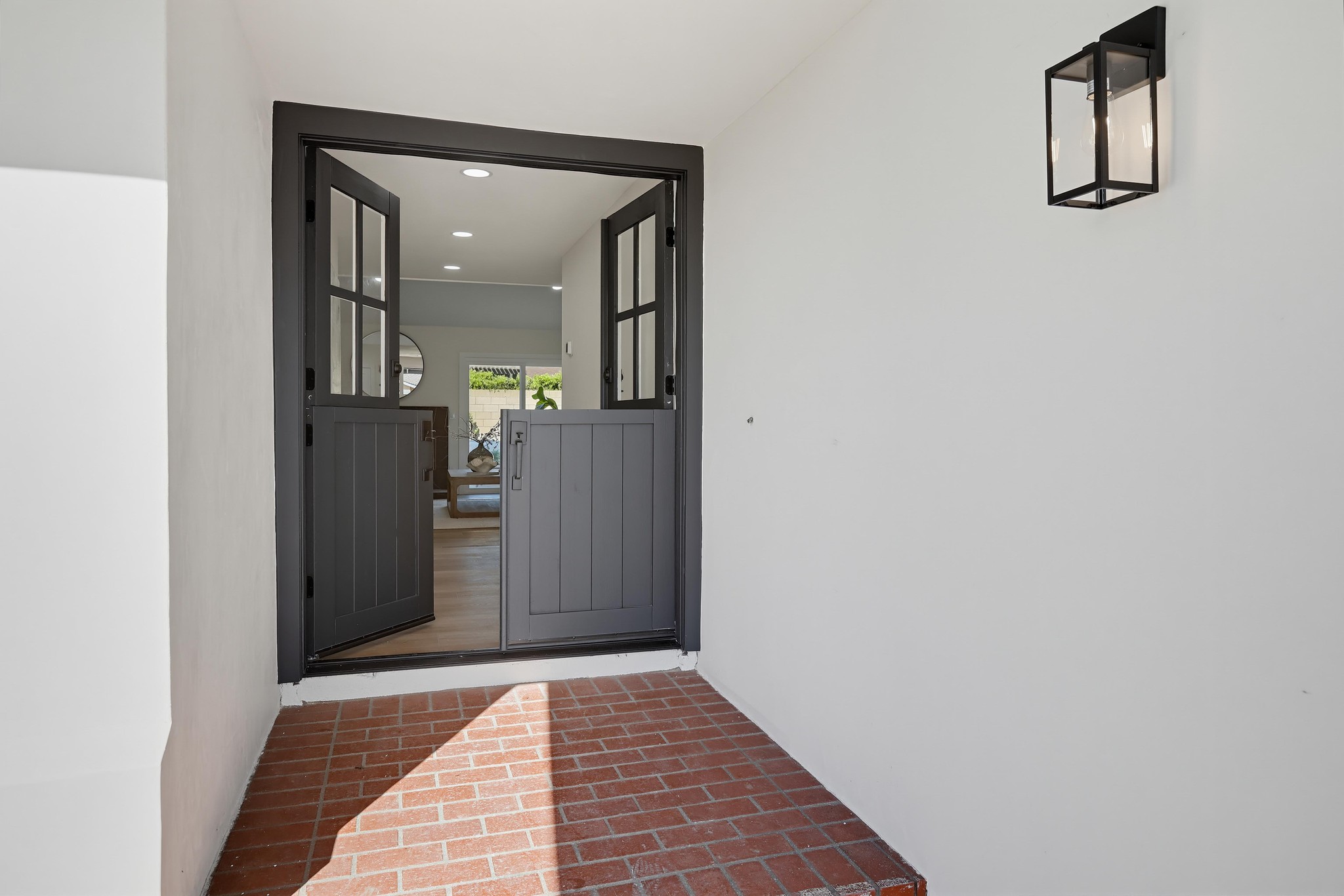 Virtual tour photo 6 of 57 for 9921 Garrett Cir