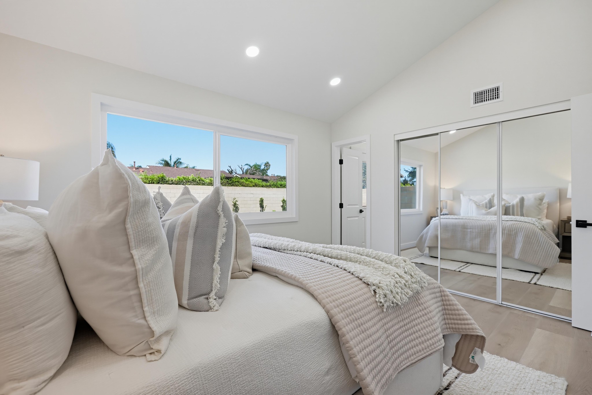 Virtual tour photo 30 of 57 for 9921 Garrett Cir