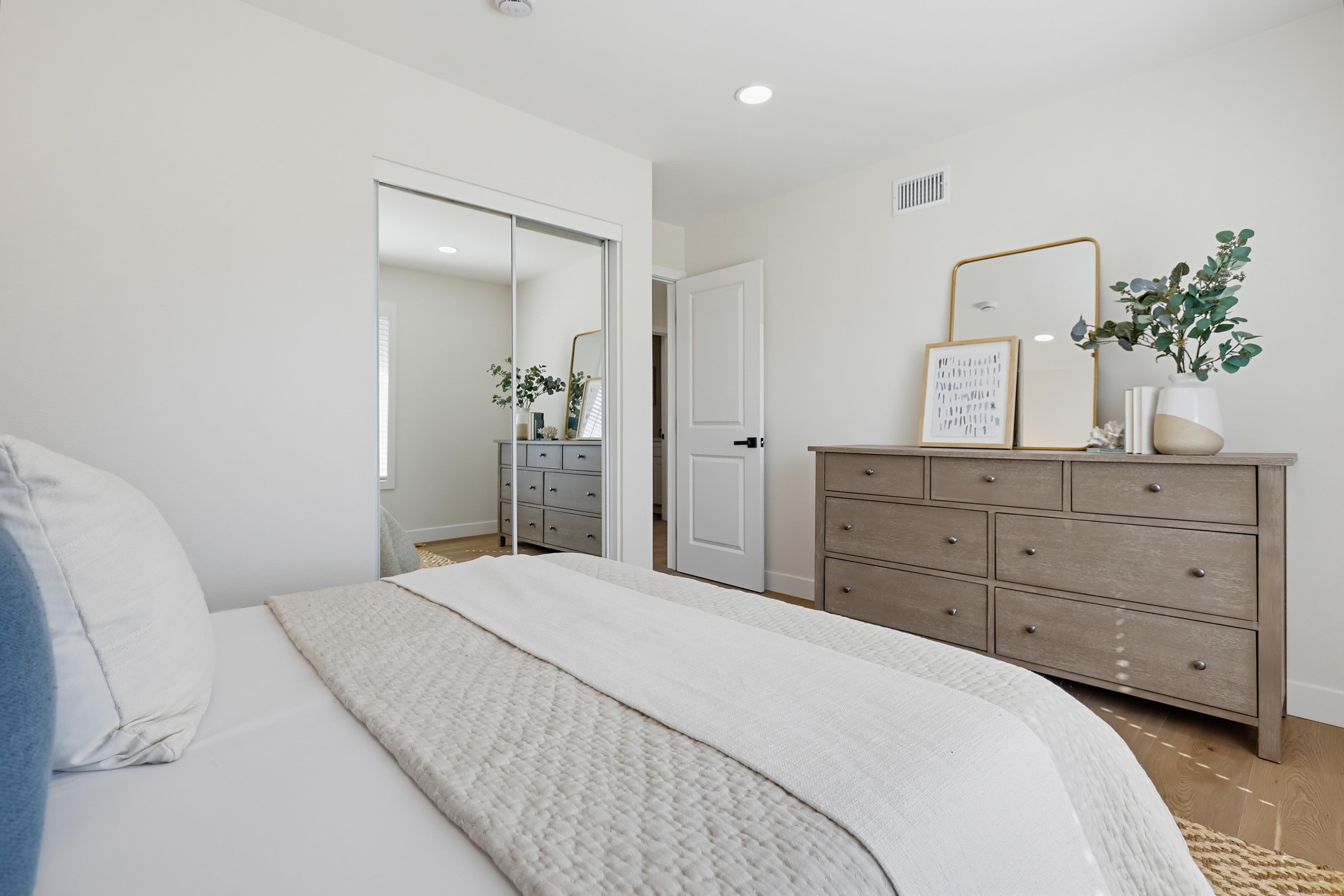 Virtual tour photo 42 of 57 for 9921 Garrett Cir