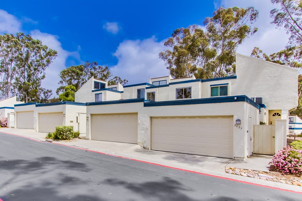 Virtual tour photo 3 of 42 for 9927 Caminito Tomatillo