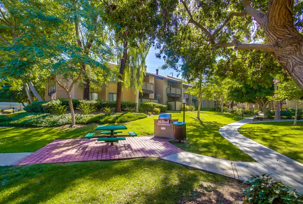 Virtual tour photo 40 of 41 for 9929 Azuaga St