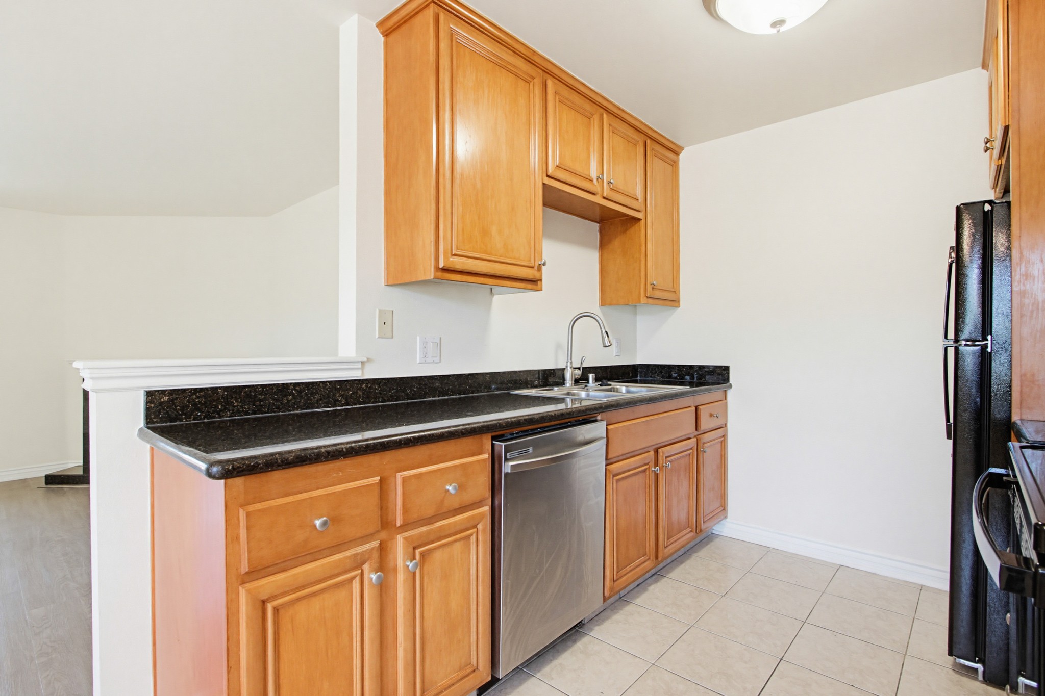 Virtual tour photo 14 of 44 for 9939 Erma Rd Unit 103