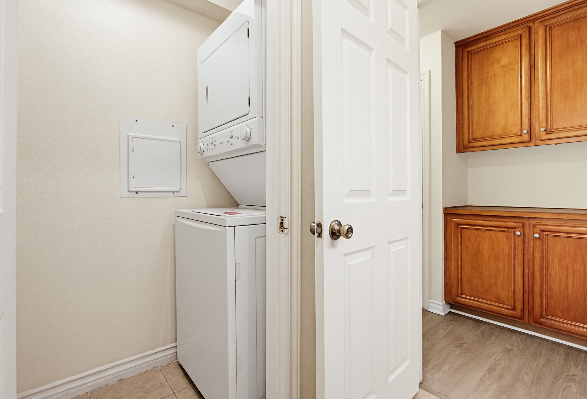 Virtual tour photo 34 of 44 for 9939 Erma Rd Unit 103