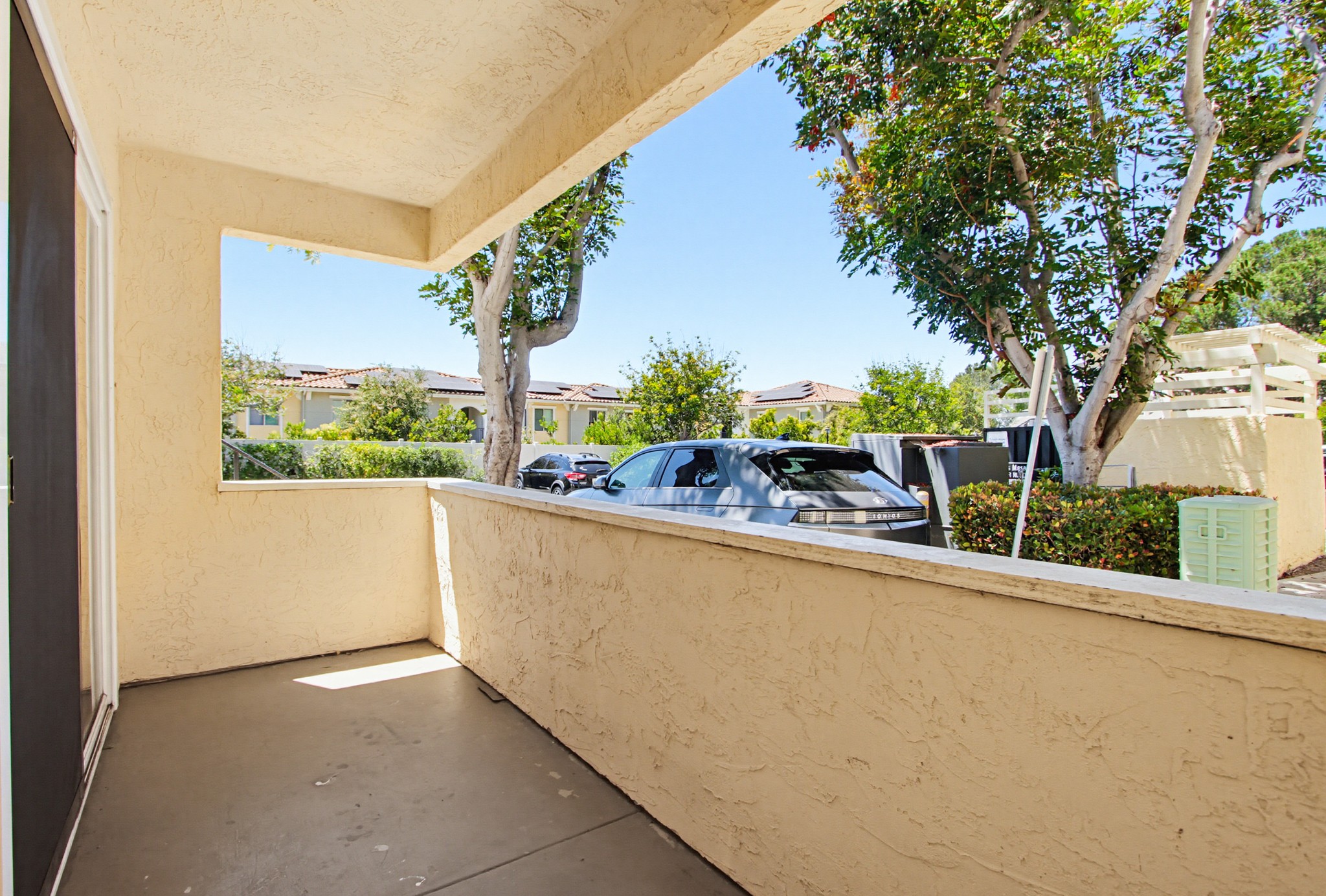 Virtual tour photo 36 of 44 for 9939 Erma Rd Unit 103