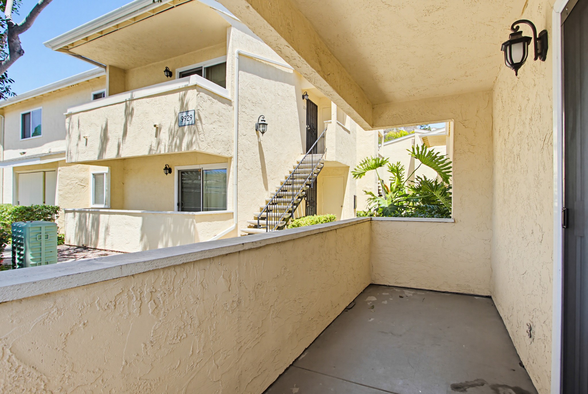 Virtual tour photo 37 of 44 for 9939 Erma Rd Unit 103