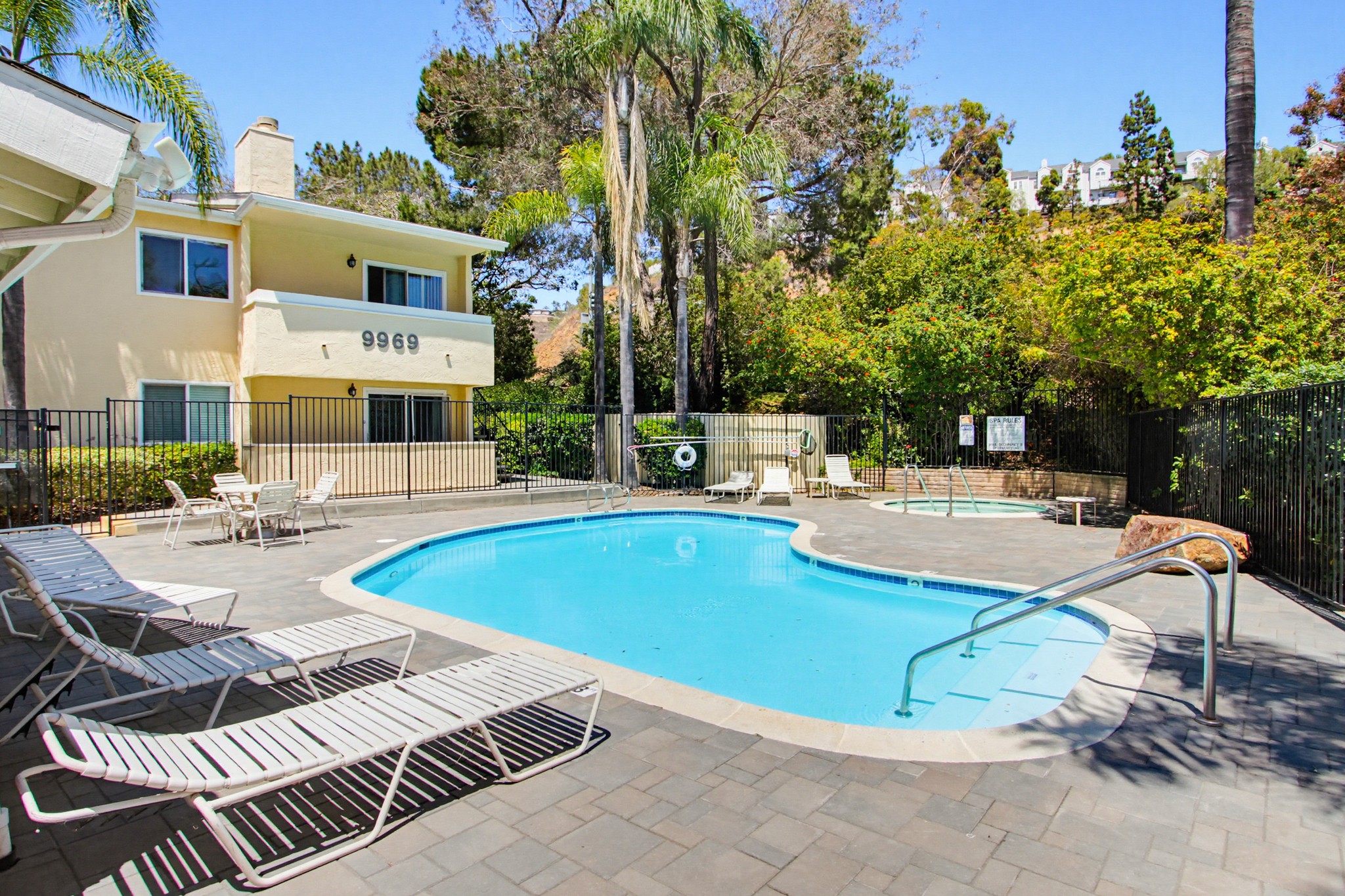 Virtual tour photo 39 of 44 for 9939 Erma Rd Unit 103