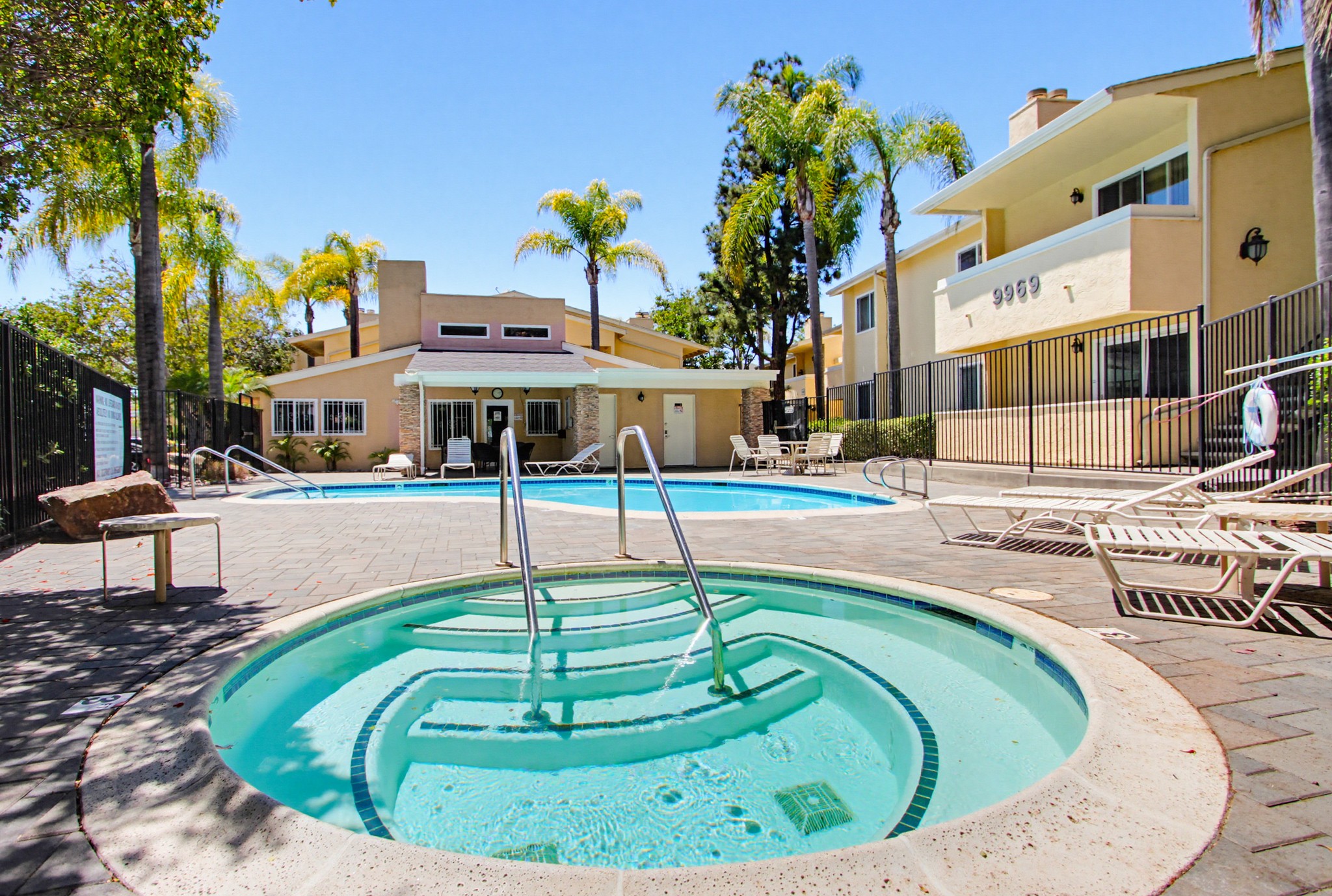 Virtual tour photo 40 of 44 for 9939 Erma Rd Unit 103