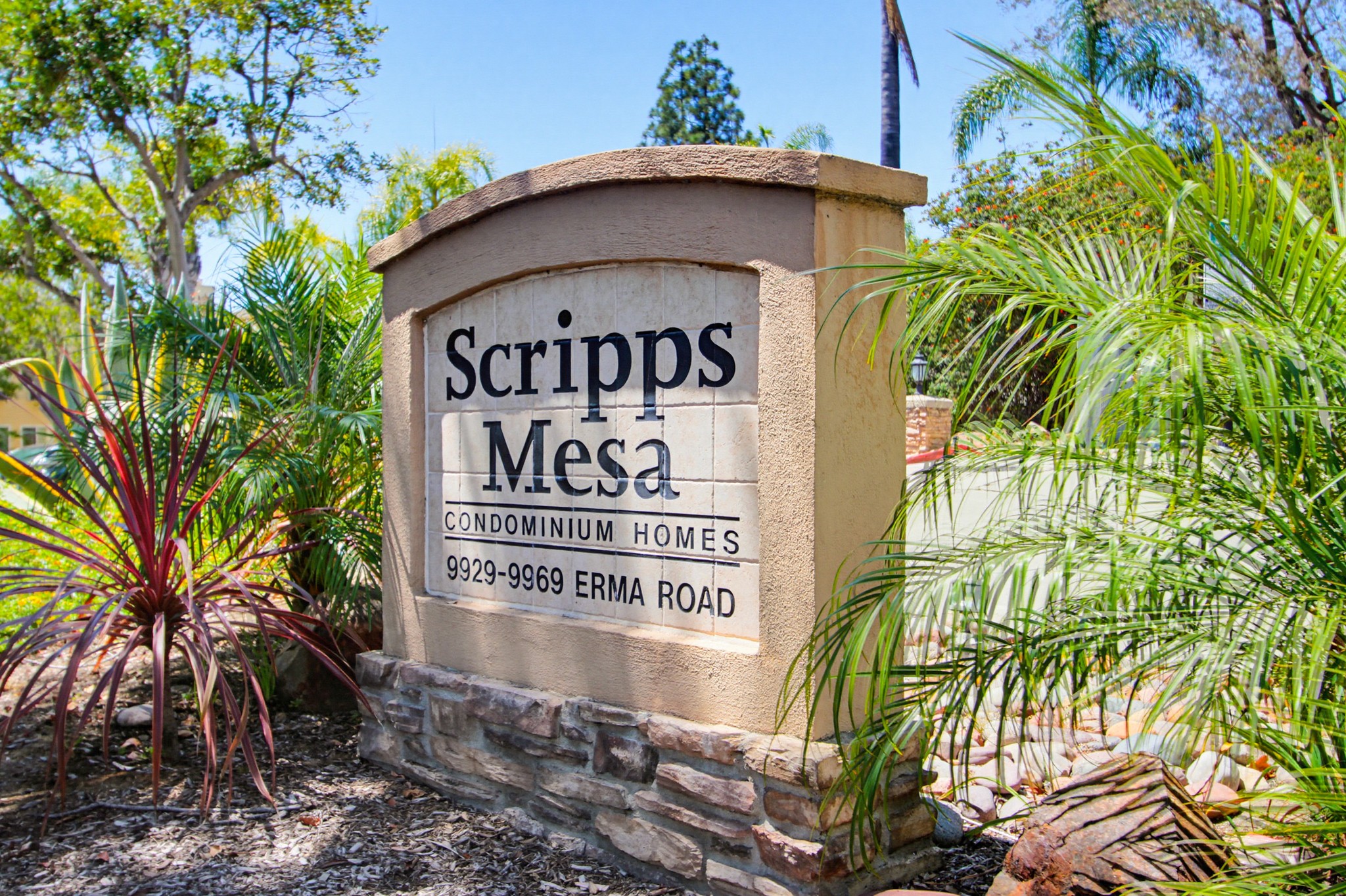 Virtual tour photo 42 of 44 for 9939 Erma Rd Unit 103