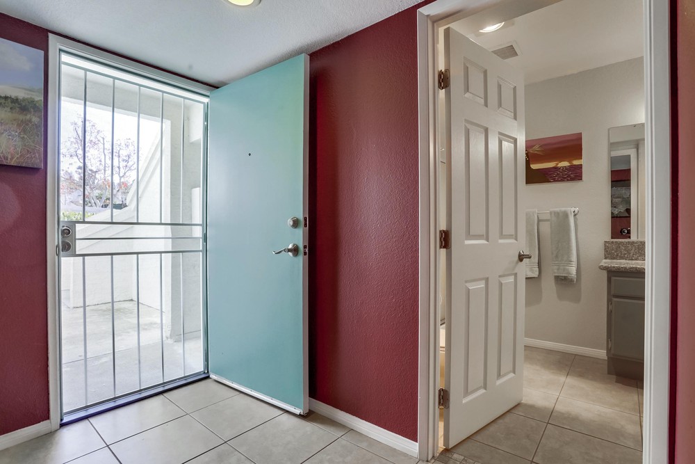 Virtual tour photo 26 of 31 for 9955 Scripps Westview Way UNIT 11