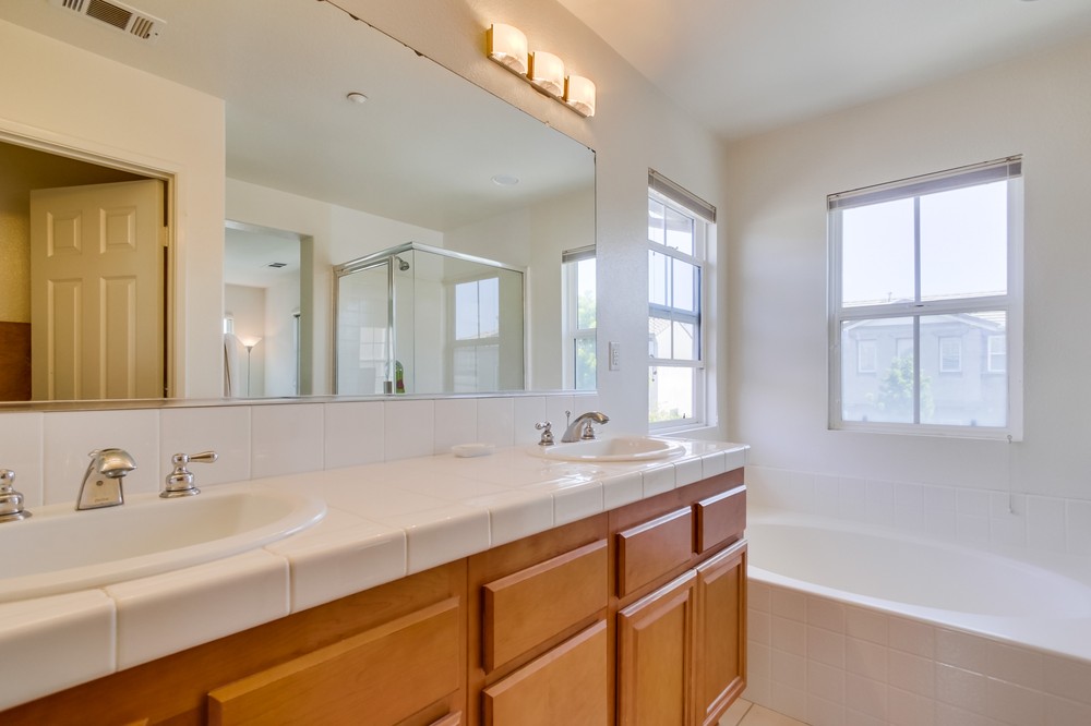Virtual tour photo 25 of 41 for 9957 Fieldthorn Street